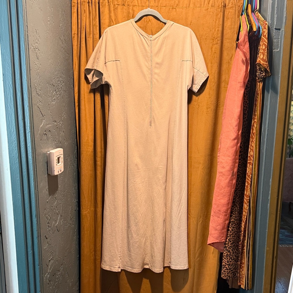 100% Cotton Jersey Short-Sleeve Midi Dress with Exposed zipper - Picture 2 of 2